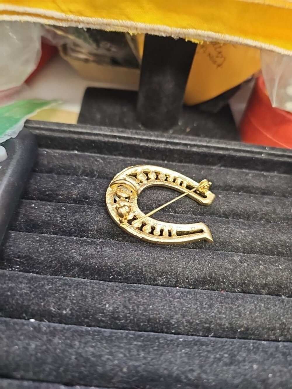 Brooch/ Pin/pendant Goldtone Horseshoe A.B. R&clear Rhinestones 1 3/4"inches - Picture 8 of 8